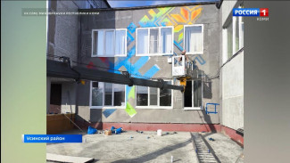 Среднюю школу села Усть-Уса украсят Коми рисунки