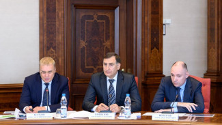 Глава Коми Владимир Уйба провёл рабочую встречу с генеральным директором ПАО "Т Плюс" Александром Вилесовым