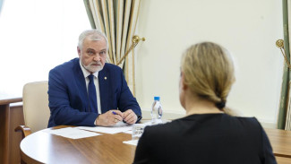 Владимир Уйба провёл приём граждан по личным вопросам