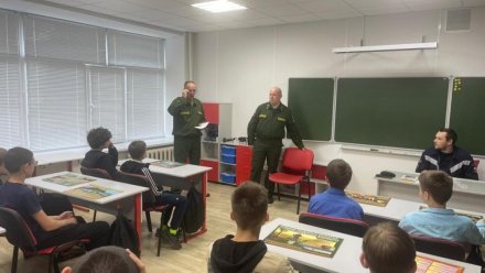 Ученики одной из школ Республики Коми познакомились с героической работой огнеборцев