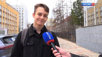 Опрос: Какую книгу жители республики читали недавно и почему так важно читать