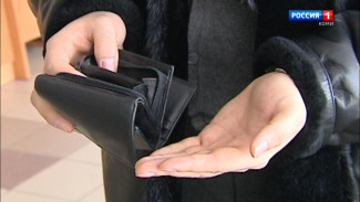 По материалам проверки прокуратуры Сыктывкара возбуждено уголовное дело о невыплате зарплаты работникам сети магазинов "Империя вин"