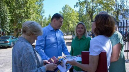  Дмитрий Братыненко оценил готовность сыктывкарских образовательных учреждений к учебному году