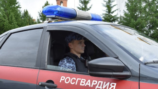 В Сыктывкаре сотрудники вневедомственной охраны выезжали по "тревоге" на конфликты, произошедшими между посетителями заведений 