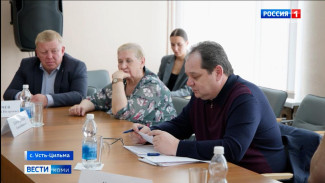 Ростислав Гольдштейн в выходные побывал с рабочей поездкой в Усть-Цилемском районе