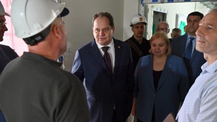Ростислав Гольдштейн потребовал ускорить строительство ключевых объектов здравоохранения в Сыктывкаре