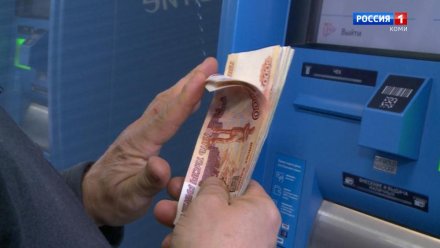 Мошенники под видом давней подруги выманили у ухтинца деньги