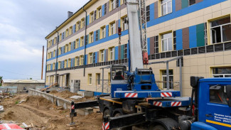 Владимир Уйба проинспектировал ход строительства и реконструкции социально значимых объектов Усть-Цилемского района