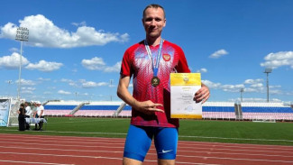 Илья Штанько в Саранске стал чемпионом России в беге на дистанции 100м