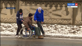 Подопечные столичного центра реабилитации бездомных с риском для жизни добираются до спортзала