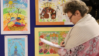 В Доме дружбы народов Республики Коми открылась выставка  «Пасхальная радость»