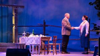 Спектакль «Коми бал» по пьесе Геннадия Юшкова стал хитом сельских гастролей