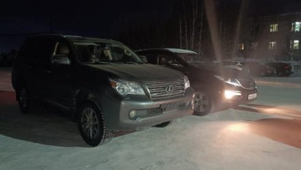 Приставы Коми передали минобороны пять конфискованных автомобилей  