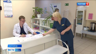 Победители конкурса «Лучший врач года»: уролог Пётр Габов и медсестра Надежда Лобанова