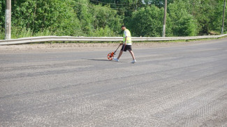 В Сыктывкаре идут работы по ремонту колейного участка на эжвинской трассе