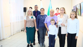 В Сыктывкаре передали государственные награды семье без вести пропавшего героя и семьям бойцов, погибших в ходе специальной военной операции