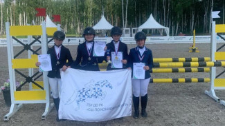 Три золотых и четыре серебряных: спортсменки из Коми пополнили копилку медалей на Всероссийских соревнованиях по конкуру