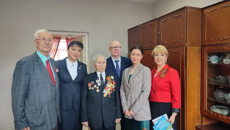 В столице Коми продолжают поздравлять ветеранов Великой Отечественной войны с 79-годовщиной Победы