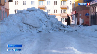 Расчистка снега в Воркуте