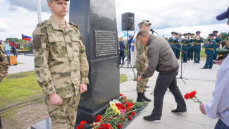 На Верхнечовском новом кладбище открыли «Аллею героев»