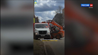 «Дорожное хозяйство» столицы наращивает темпы работ по уборке улиц от песка, который скопился за зиму