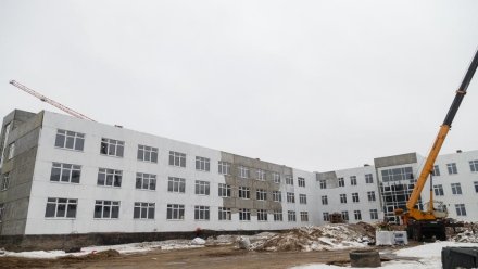 Глава Коми проинспектировал ход строительства школы на 825 мест в Эжвинском районе Сыктывкара