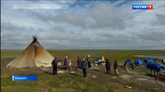 Воркутинский оленеводческий кооператив доставил продукты питания в места летних стойбищ бригад предприятия