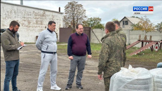 Глава Коми Ростислав Гольдштейн встретился с военнослужащими из Республики