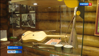 В Национальном музее Коми открылась выставка "В ожидании музыки" 