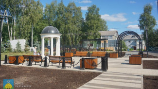  Благоустройство территории у мемориала участникам Великой Отечественной войны в столичном Краснозатонском находится на завершающем этапе