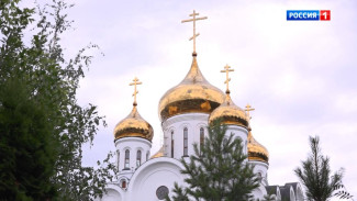 В Сыктывкар привезли ковчег с мощами святителя Тихона