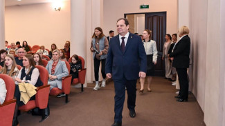 "Вы лучше знаете, что нужно людям": Ростислав Гольдштейн призвал лидеров общественности Сосногорска к активному участию в развитии района