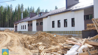 В Сыктывкаре продолжается строительство современной лыжной базы по улице Лесопарковой