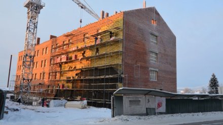 В Усть-Цильме продолжается строительство лечебного корпуса больницы