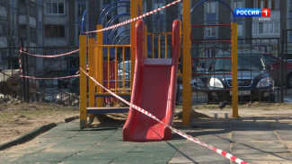 В городах и районах республики прокуратура проверила безопасность детских игровых и спортивных площадок