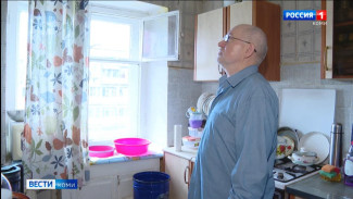 Жильцы сыктывкарского дома по Интернациональной, 99 жалуются на протекающую крышу