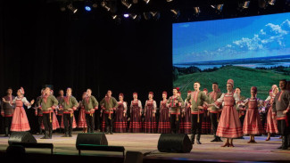 «Асъя кыа» примет участие в VI Всероссийском фестивале народно-сценического искусства «Танцуй и пой, моя Россия!» на сцене Государственного Кремлевского дворца