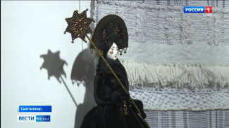 В Сыктывкаре открылась выставка "Родные тропы" Евгении Сурниной