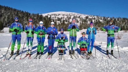 Команда лыжников Коми по адаптивным видам спорта тренируется в Красноярском крае
