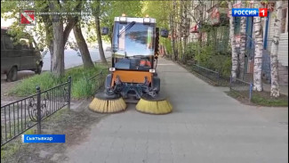 Коммунальные службы столицы подвели промежуточные итоги масштабной работы по уборке города после зимы