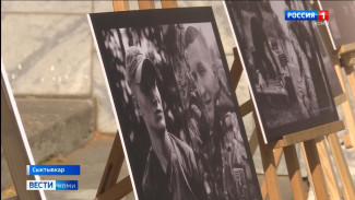 В Сыктывкаре открылась фотовыставка в память о погибших волонтерах Народного фронта