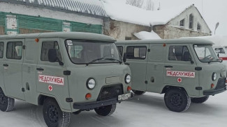 Больницы Коми продолжают получать новые автомобили