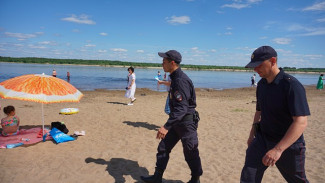 В Сыктывкаре продолжаются рейды по местам отдыха у воды во избежание несчастных случаев