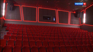  Школьники и учителя теперь могут найти мероприятия "Пушкинской карты" с помощью чат-бота