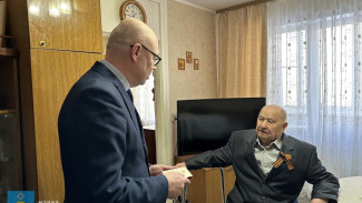 В Сыктывкаре вручили юбилейные медали «80 лет Победы в Великой Отечественной войне 1941-1945 гг.»