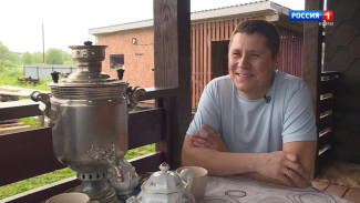 Ас му вылын. Педагог Коми республиканского колледжа культуры, артист ансамбля народной песни "Северная околица" Николай Черных