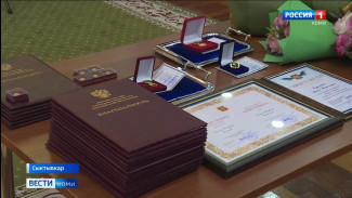 В Сыктывкаре государственные и ведомственные награды вручили сотрудникам сельхозпредприятий республики