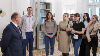 Алексей Просужих провел экскурсию для студентов Сыктывкарского университета.