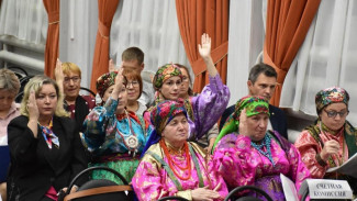 В Колве стартовал цикл ежегодных конференций МОД «Коми войтыр»