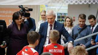 Владимир Уйба и Олег Матыцин встретились с игроками профессиональных спортивных команд Республики Коми